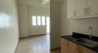 Lafayette Park Square – Studio with Balcony (Unit V)